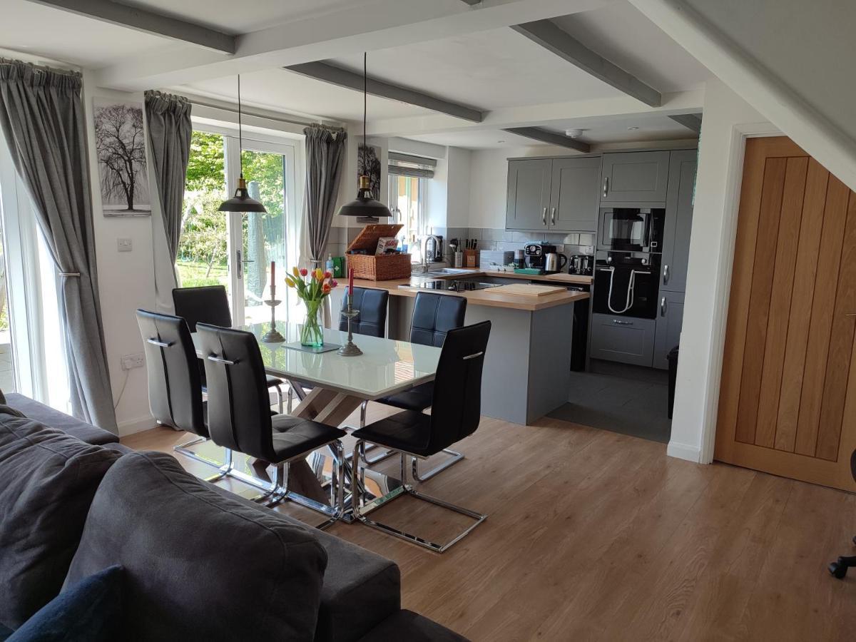 Little Fisher Farm - Farm-view Retreat Chichester